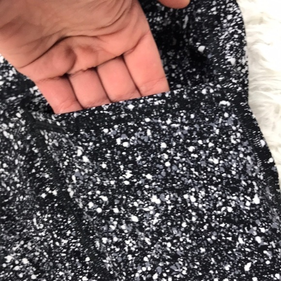 Lululemon Tight Stuff Tight II Splatter White Black / Black - Picture 2 of 8